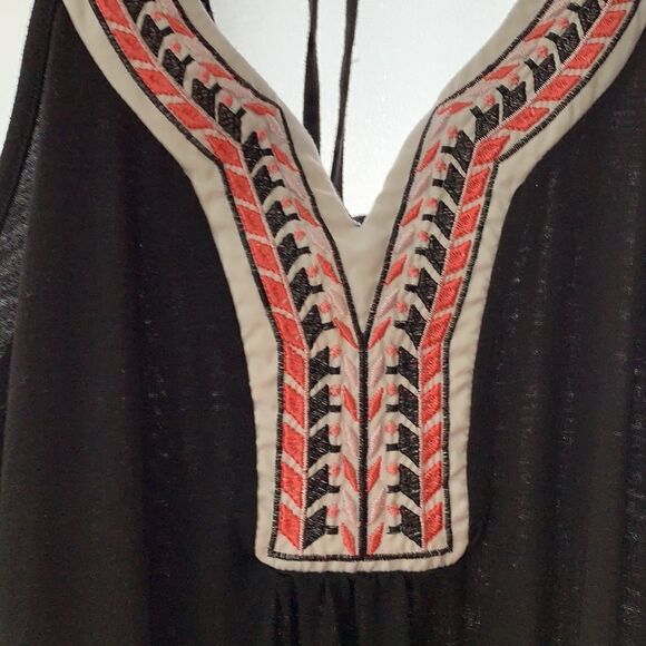 M Fasis XL Romper with embroidery detail around the neck/front. - Picture 3 of 13